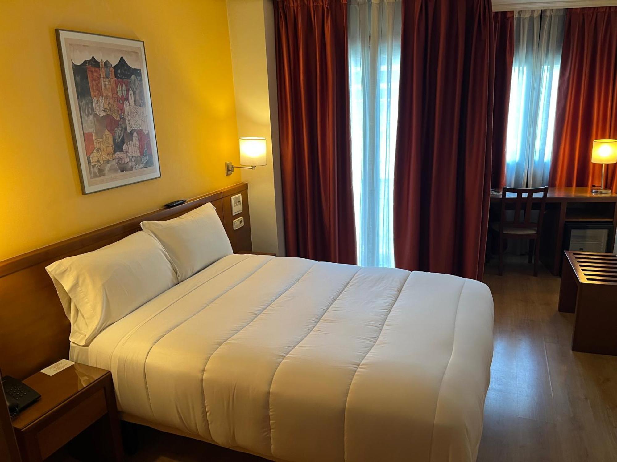 U Hotel Ogalia ויגו מראה חיצוני תמונה