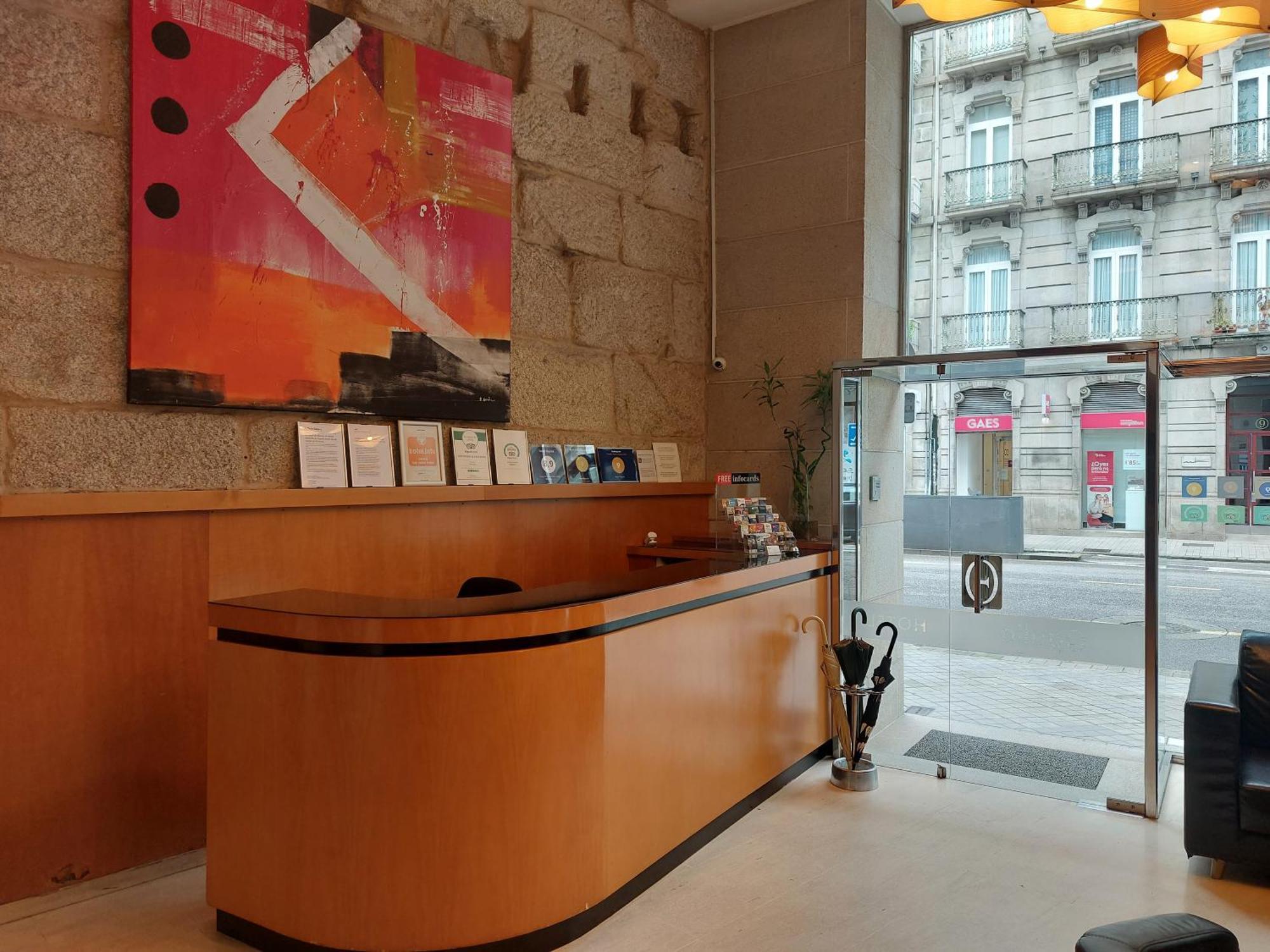 U Hotel Ogalia ויגו מראה חיצוני תמונה