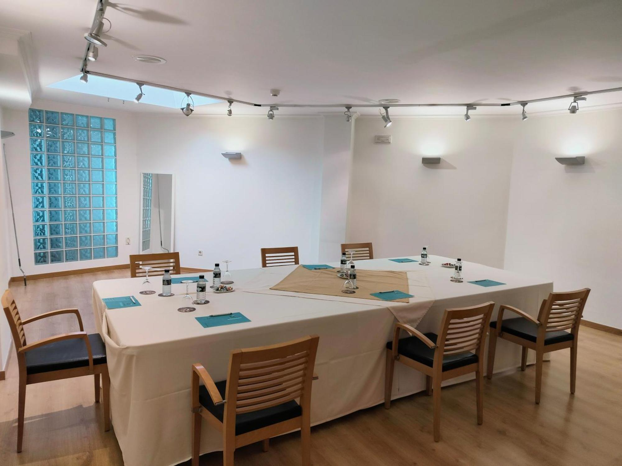 U Hotel Ogalia ויגו מראה חיצוני תמונה