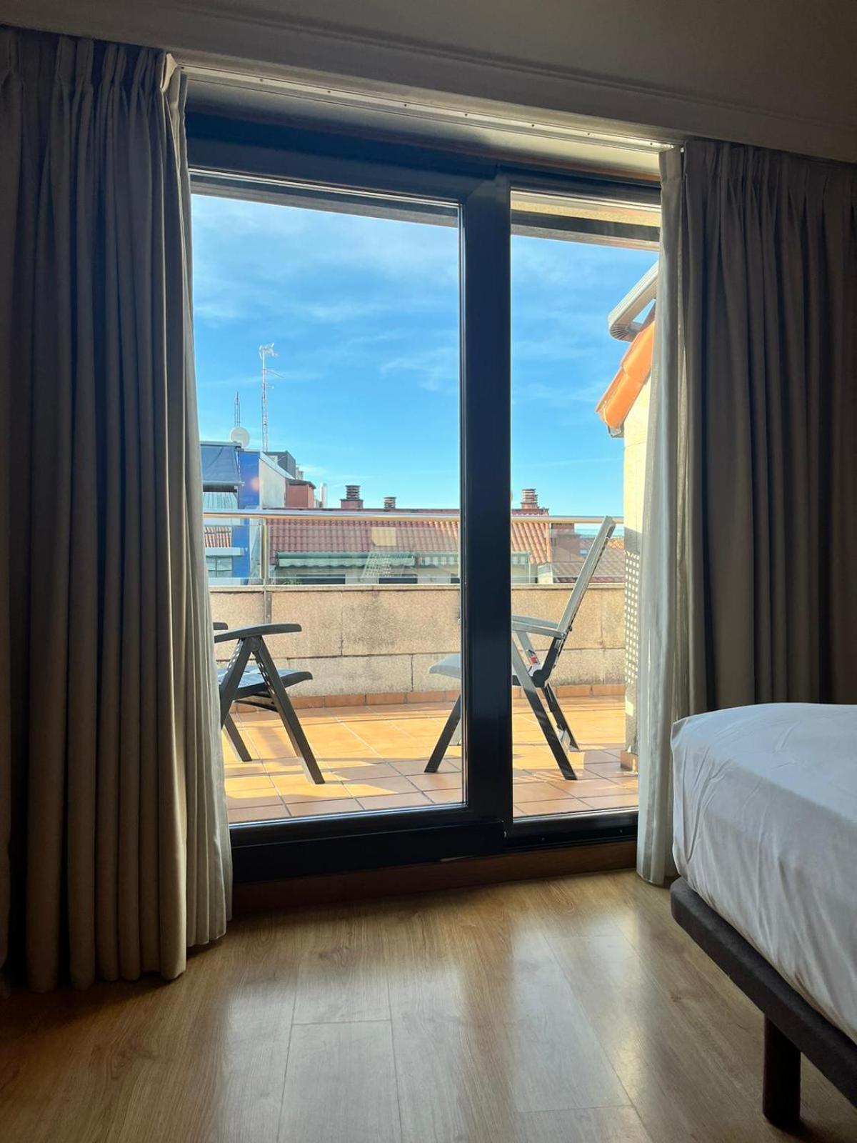 U Hotel Ogalia ויגו מראה חיצוני תמונה