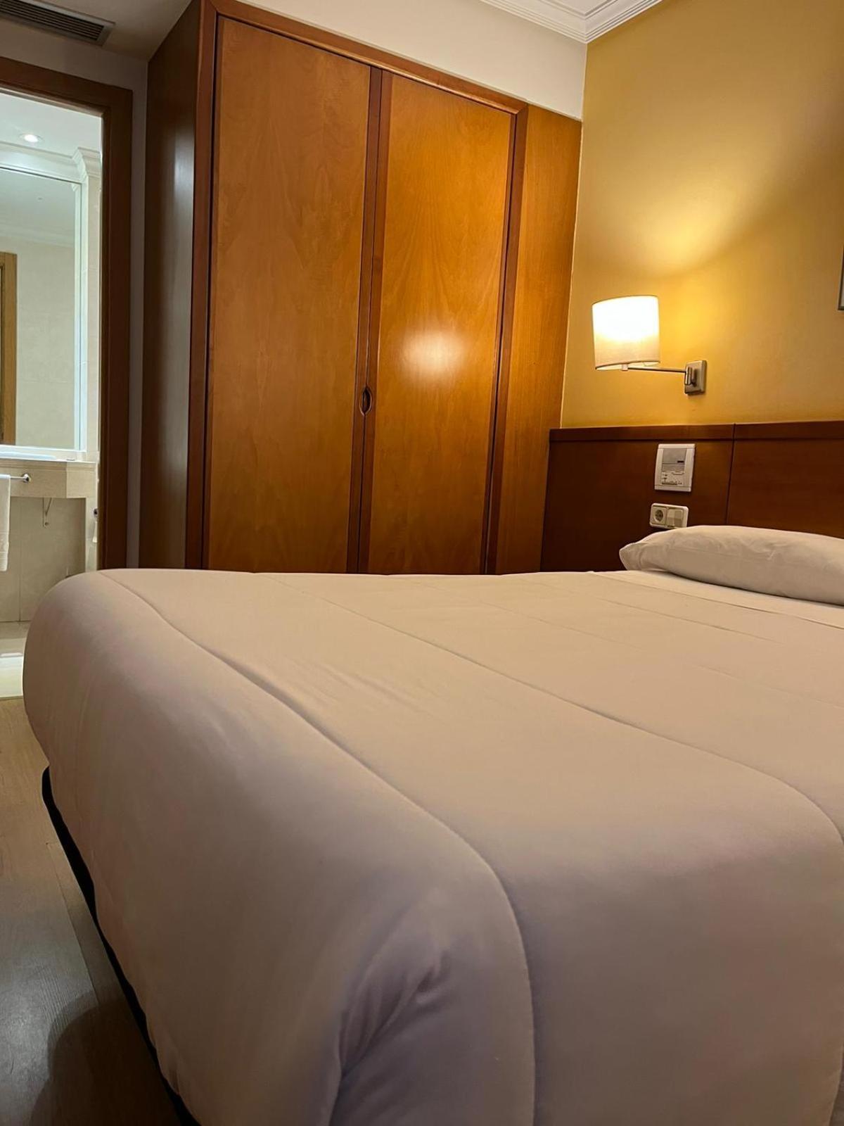 U Hotel Ogalia ויגו מראה חיצוני תמונה