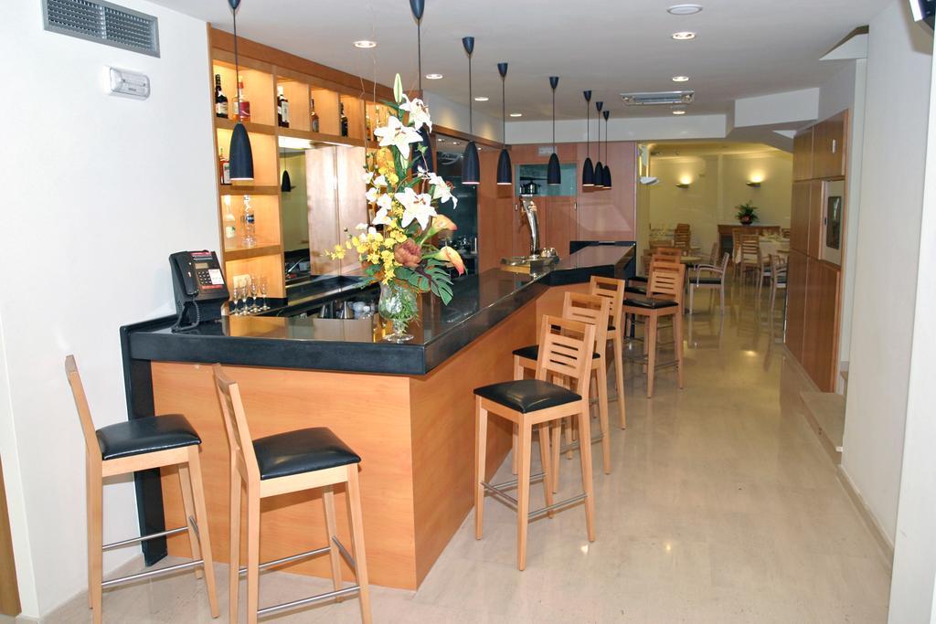U Hotel Ogalia ויגו מראה חיצוני תמונה
